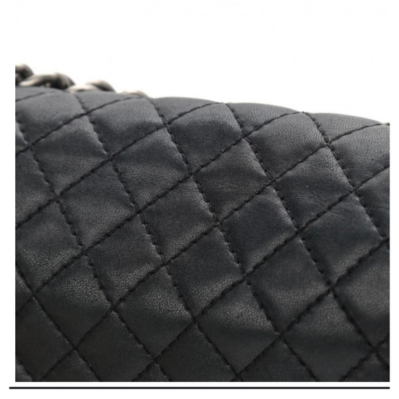 CHANEL Lambskin Quilted Medium Boy Flap - Picture 9 of 10
